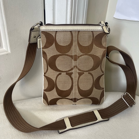 Coach Brown Signature Canvas Crossbody Bag EUC - Picture 12 of 12